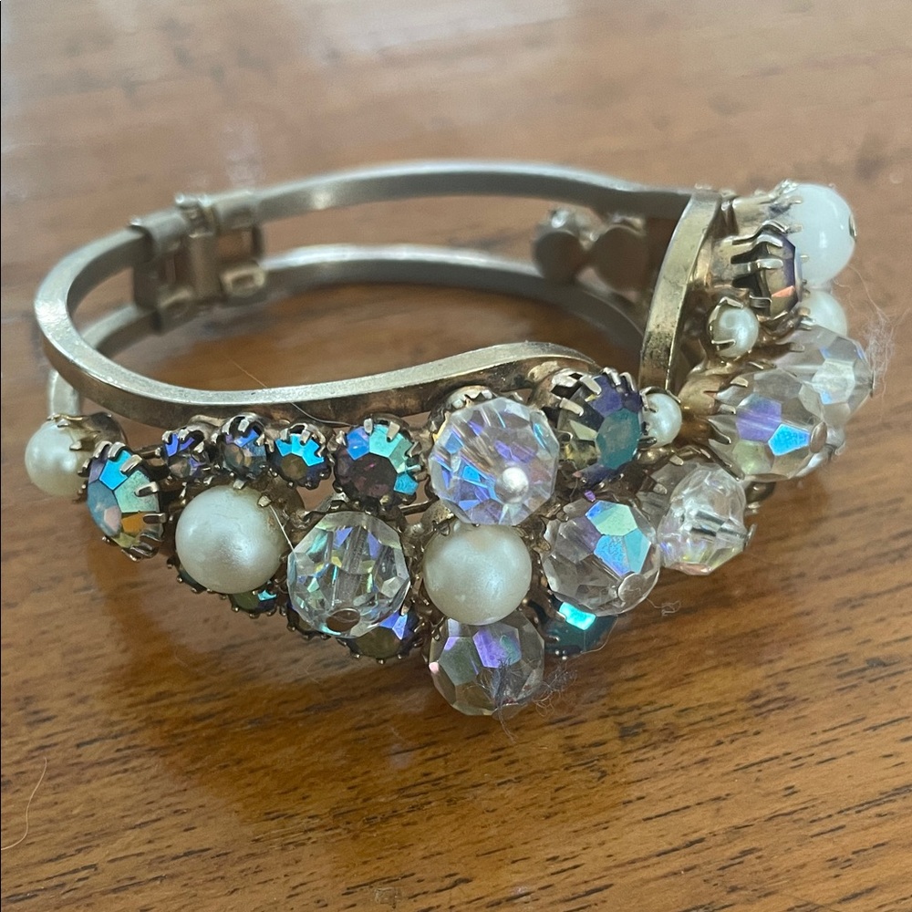 Vintage Crystal and Pearl Bracelet JULIANA.
